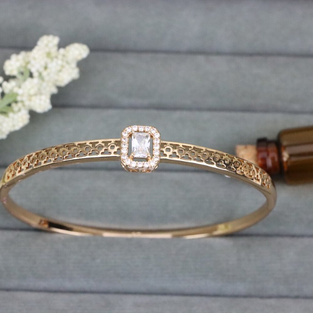 Rose Gold Plated Bangle with Cutout Design & Centerpiece Stone, XPBL0551